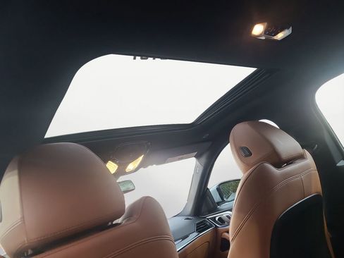 Used 2023 BMW i4 eDrive40 w/ M Sport Package image 19