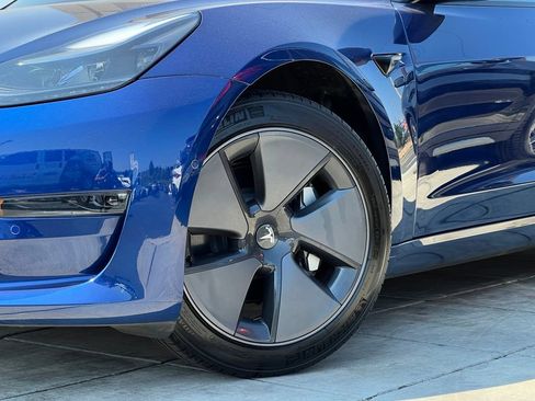 Used 2021 Tesla Model 3 Standard Range Plus RWD image 2