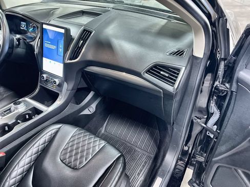 Used 2023 Ford Edge Titanium w/ Equipment Group 301A AWD/4WD image 29