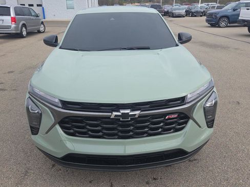 Used 2024 Chevrolet Trax RS w/ Driver Confidence Package image 10