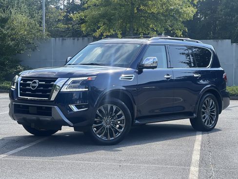 Used 2023 Nissan Armada Platinum w/ Captain's Chairs Package RWD image 1