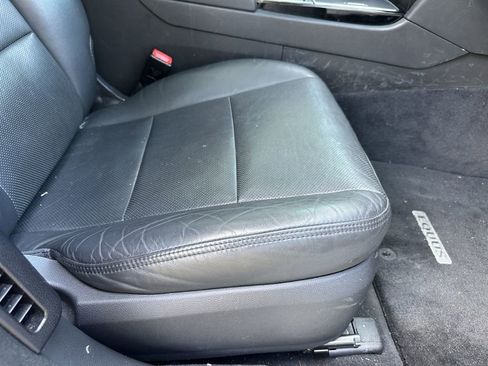 Used 2015 Hyundai Equus Signature RWD image 21