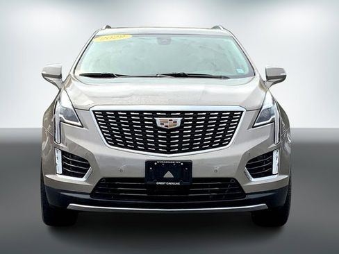 Used 2022 Cadillac XT5 Premium Luxury image 2