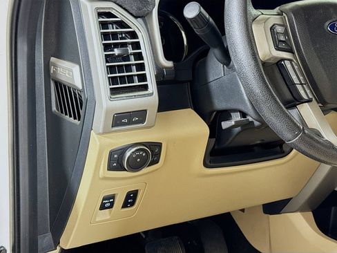 Used 2016 Ford F150 Lariat w/ Equipment Group 501A Mid RWD image 8