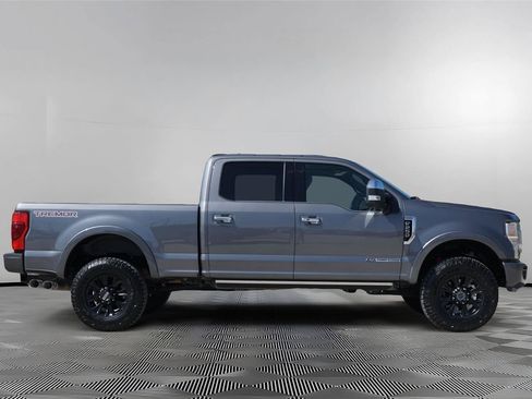 Used 2021 Ford F250 Platinum w/ Tremor Off-Road Package AWD/4WD image 4