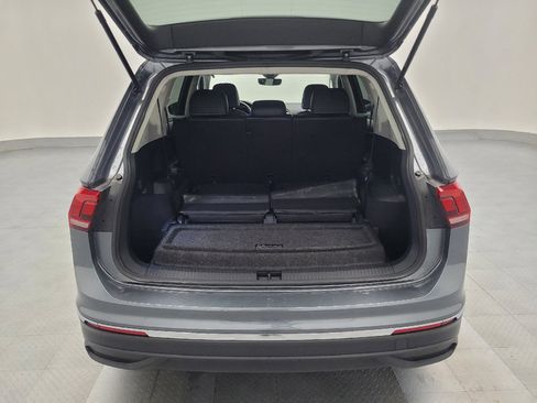 Used 2022 Volkswagen Tiguan SE image 29
