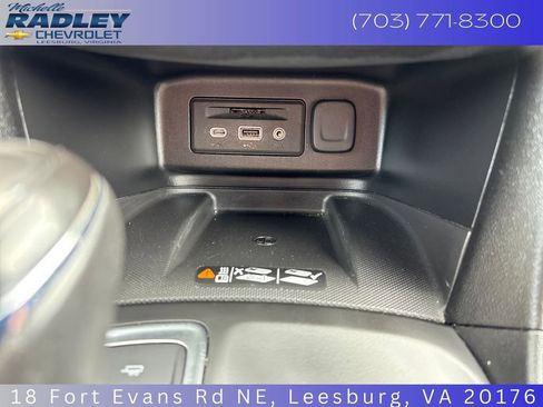 Used 2019 Chevrolet Equinox Premier FWD image 21