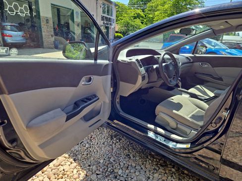 Used 2012 Honda Civic LX image 14