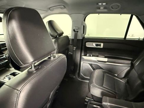 Used 2021 Ford Explorer Limited w/ Equipment Group 301A image 38