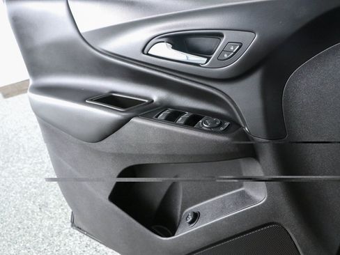 Used 2019 Chevrolet Equinox LT FWD image 21
