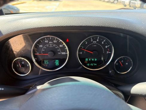 Used 2014 Jeep Wrangler Sport AWD/4WD image 14