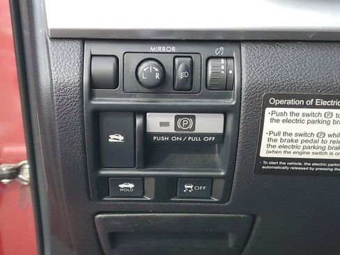 Used 2010 Subaru Legacy 2.5i Premium AWD/4WD image 13
