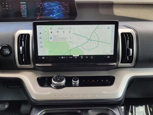 Used 2025 Ford Expedition Max Active image 23