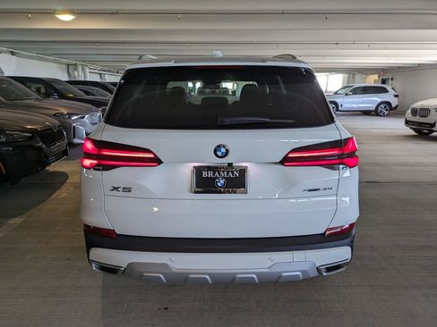 New 2026 BMW X5 sDrive40i w/ Premium Package image 5