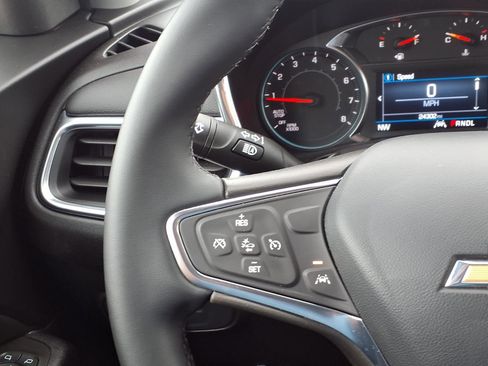 Used 2024 Chevrolet Equinox LT AWD/4WD image 15