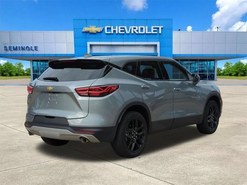 Used 2024 Chevrolet Blazer LT FWD image 4