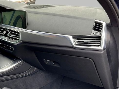 Used 2019 BMW X5 xDrive50i w/ M Sport Package AWD/4WD image 26