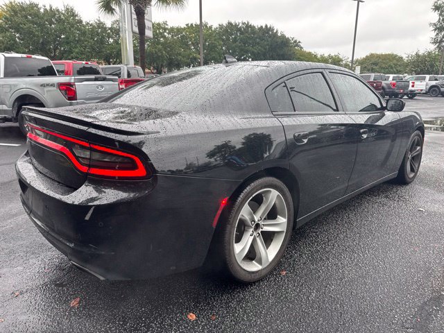 Used 2018 Dodge Charger R/T RWD image 8