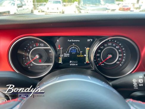 Used 2021 Jeep Wrangler Unlimited Rubicon AWD/4WD image 4