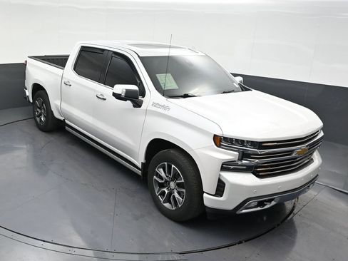 Used 2020 Chevrolet Silverado 1500 High Country w/ Technology Package image 21