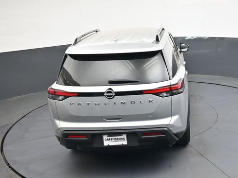 Used 2025 Nissan Pathfinder SV AWD/4WD image 37