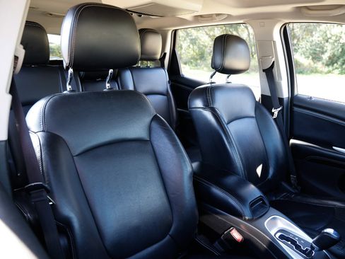 Used 2013 Dodge Journey Crew w/ Flexible Seating Group image 18