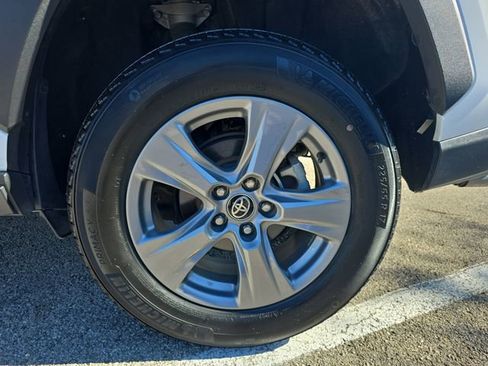 Certified 2024 Toyota RAV4 XLE image 33