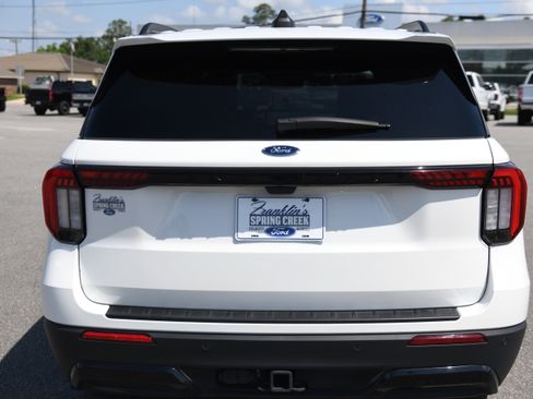 Used 2025 Ford Explorer ST-Line w/ Premium Package RWD image 5