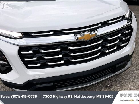New 2026 Chevrolet Equinox LT w/ Convenience Package II FWD image 22