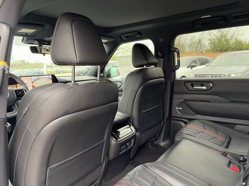New 2026 Nissan Armada PRO-4X AWD/4WD image 19