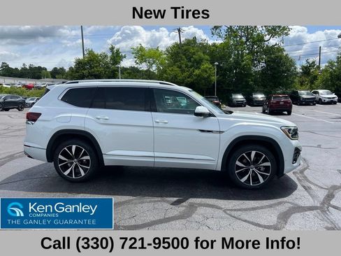 Used 2024 Volkswagen Atlas SEL Premium R-Line AWD/4WD image 7