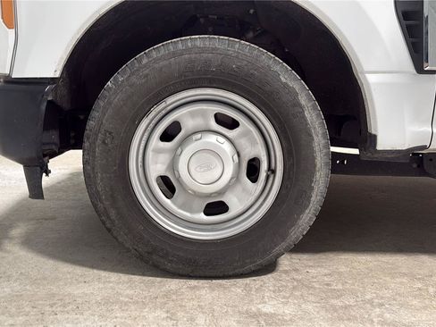 Certified 2023 Ford F350 XL RWD image 27