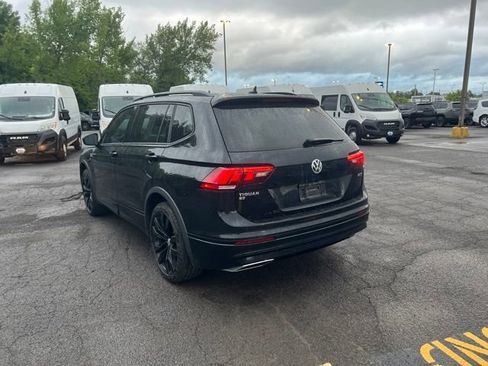 Used 2021 Volkswagen Tiguan SE R-Line AWD/4WD image 4