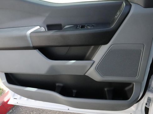 Used 2024 Ford F450 XL w/ XL Chrome Package image 16