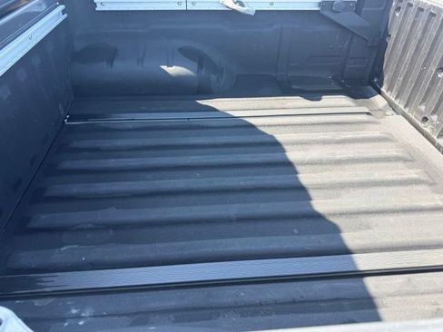 Used 2020 Nissan Frontier SV AWD/4WD image 21