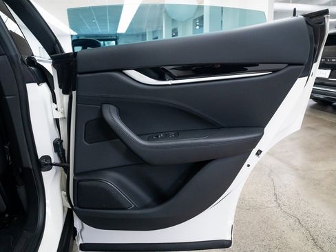 Used 2021 Maserati Levante S image 22