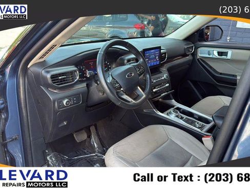 Used 2020 Ford Explorer Limited w/ Class III Trailer Tow Package image 32