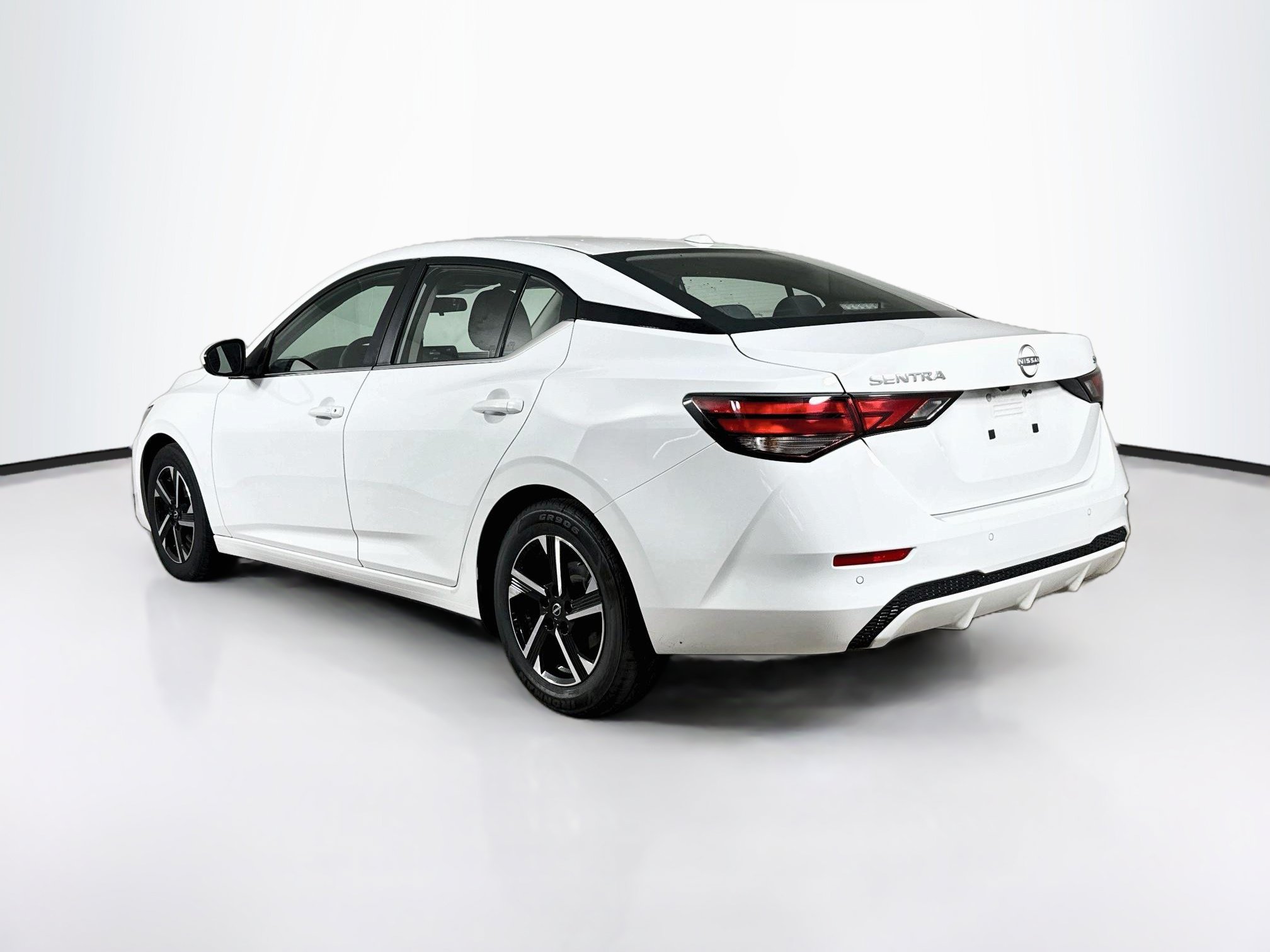 Used 2024 Nissan Sentra SV FWD image 28