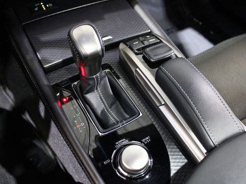 Used 2019 Lexus GS 350 F Sport RWD image 32