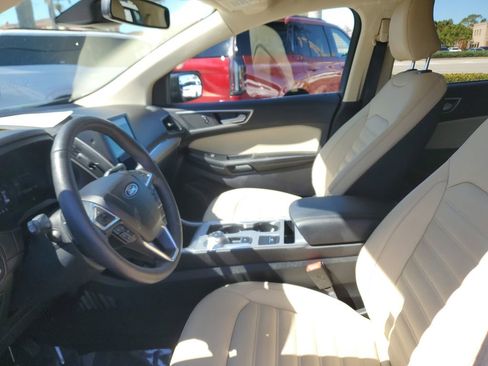 Used 2022 Ford Edge SEL w/ Convenience Package image 21