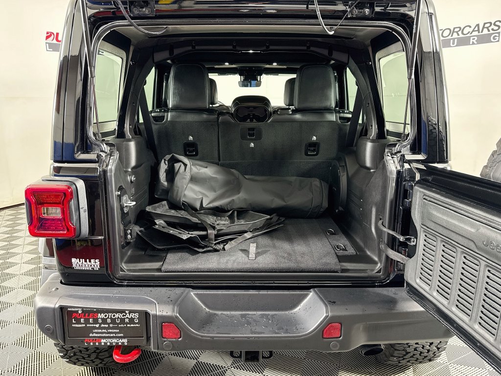 Used 2025 Jeep Wrangler Unlimited Rubicon AWD/4WD image 27