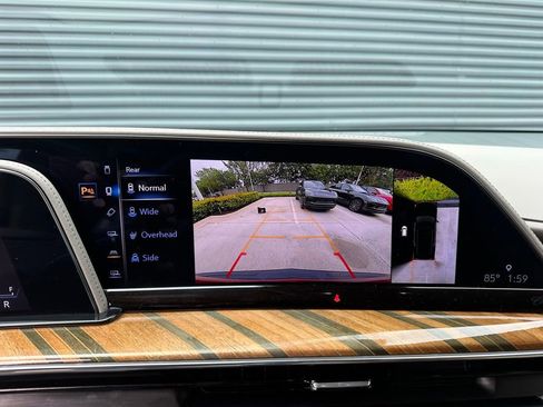 Used 2022 Cadillac Escalade Sport Platinum RWD image 38