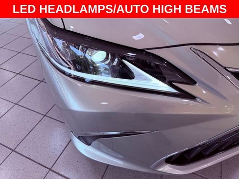 Certified 2025 Lexus ES 350 w/ Premium Package FWD image 9