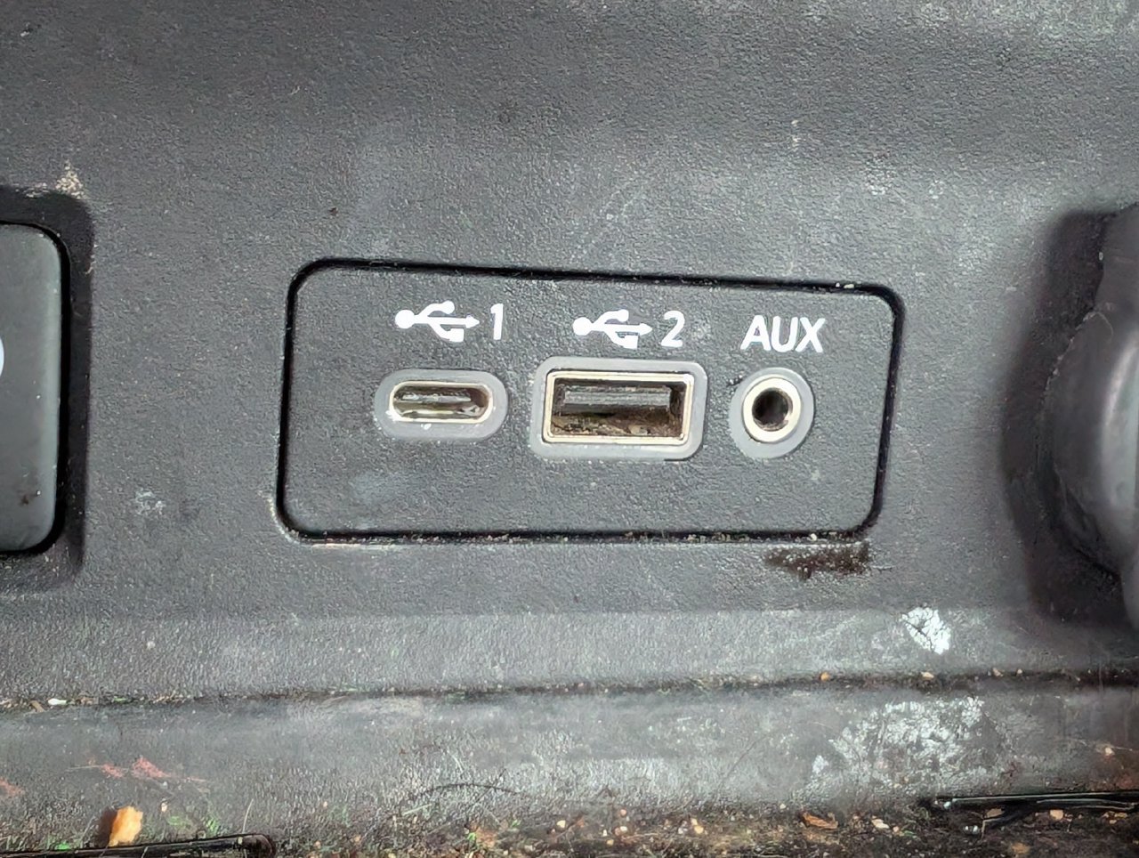 Used 2024 Nissan Sentra SV FWD image 18