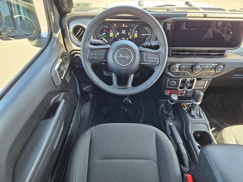 Used 2025 Jeep Wrangler Willys 4xe image 14