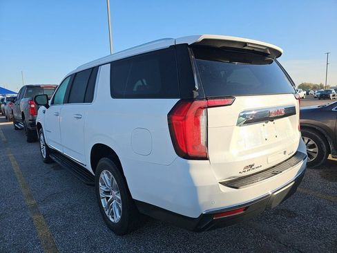Used 2021 GMC Yukon XL SLT image 4