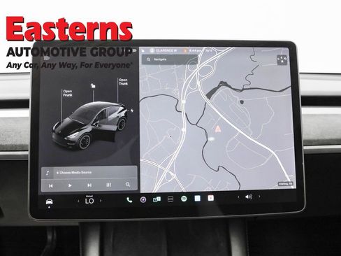 Used 2022 Tesla Model Y Performance image 12
