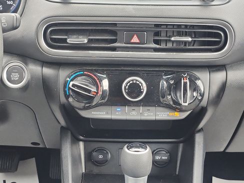 Certified 2023 Hyundai Kona SEL AWD/4WD image 18
