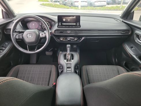 Used 2023 Honda HR-V Sport image 14