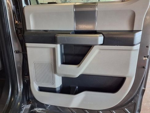 Used 2018 Ford F150 XLT w/ Equipment Group 301A Mid AWD/4WD image 10